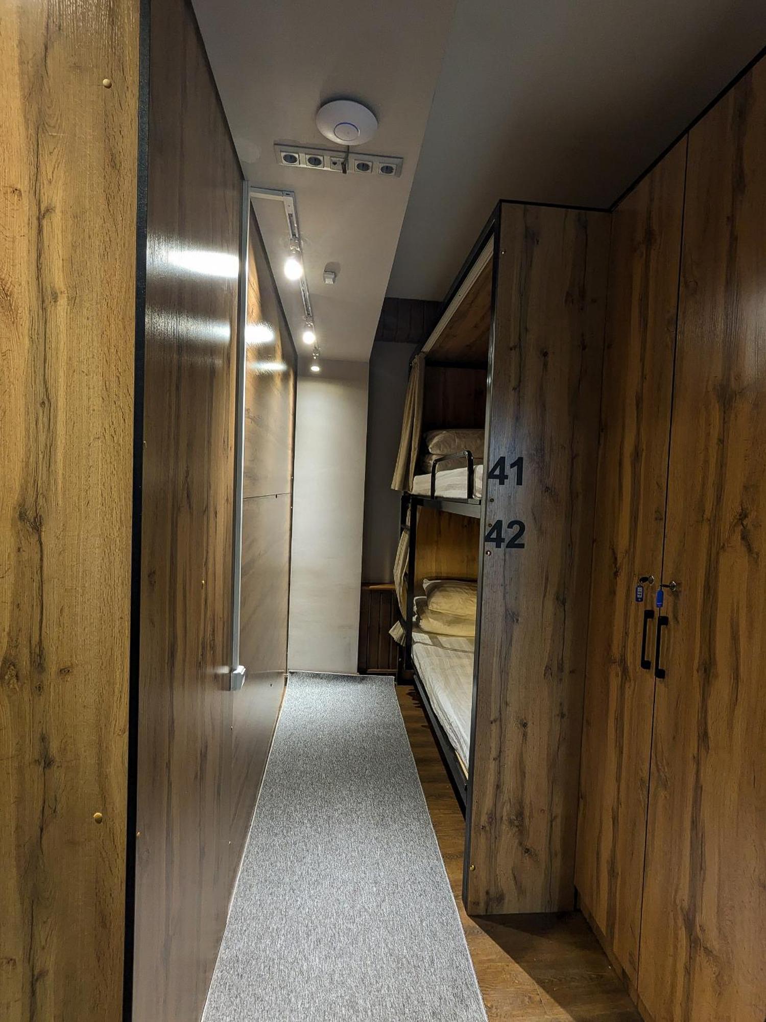 Aiva Hostel Μπισκέκ Εξωτερικό φωτογραφία